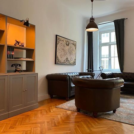 Industrial Apartment Schlossberg Linz Exterior foto